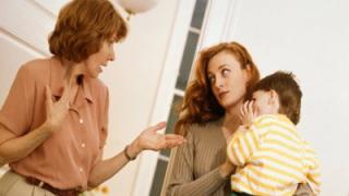 Con dâu bật điều hòa bị mẹ chồng chê ích kỷ?