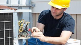 Cẩn thận khi gọi thợ sửa điều hòa