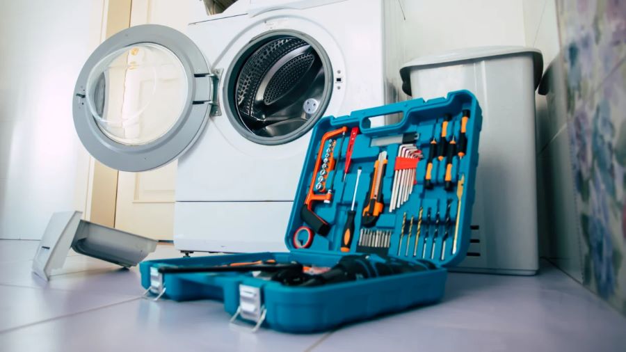 Bạn nên chuẩn bị sẵn các vật dụng cần thiết cho quá trình sửa máy giặt tại nhà