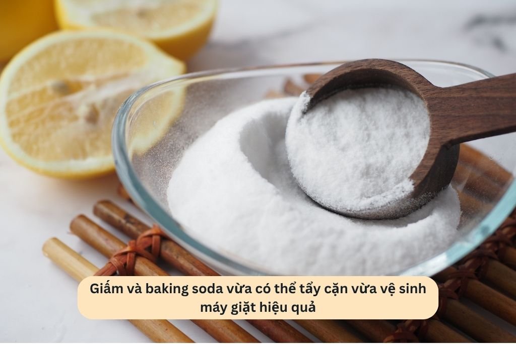 Giấm và baking soda vừa có thể tẩy cặn vừa vệ sinh máy giặt hiệu quả
